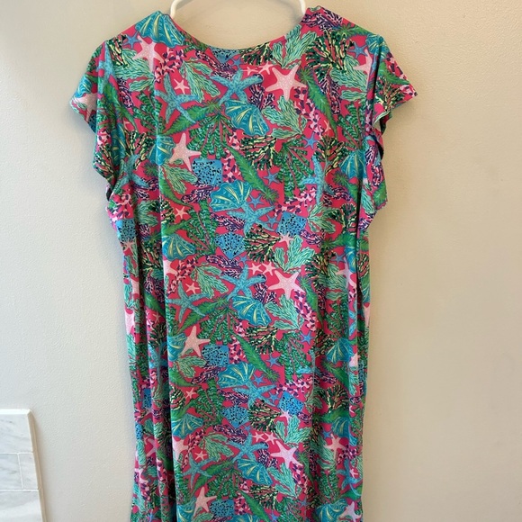 Island collection woman's large flowy fun summer pattern dress, coverup - Picture 8 of 9